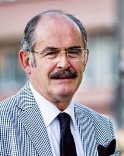 Eskişehir Büyükşehir Belediye Başkanı Yılmaz Büyükerşen kimdir?