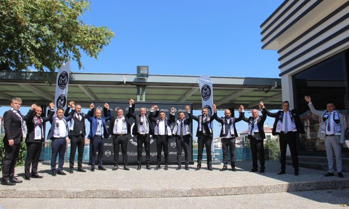 41 haftadır mağlubiyet yüzü görmeyen Manisa FK’da yeni yönetim tanıtıldı