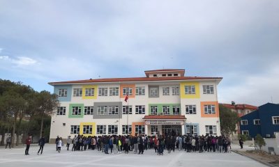 9 ayda yeniden inşa edilen okulda ders zili çaldı