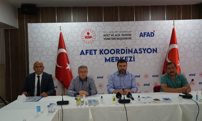 Afet bölgesi esnafına 80 milyon lira kredi desteği