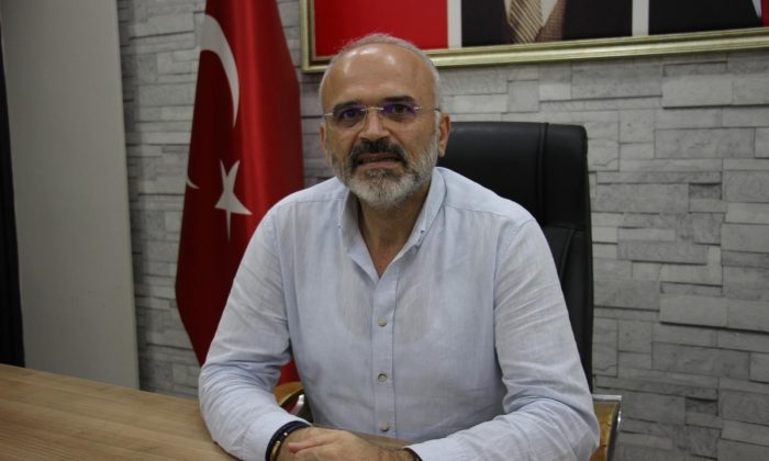 AK Parti Efeler İlçe Başkanı Elbir: “Efeler Belediyesi hizmetten çok logo üretiyor”