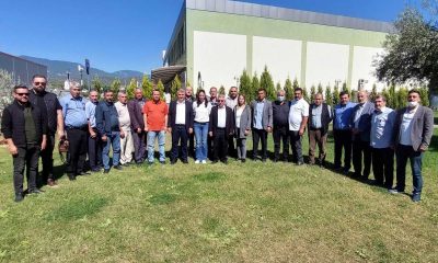 AK Parti muhtarları dinledi