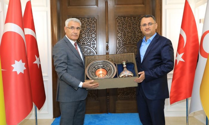 AK Partili Kaçar’a prestij projeler anlatıldı