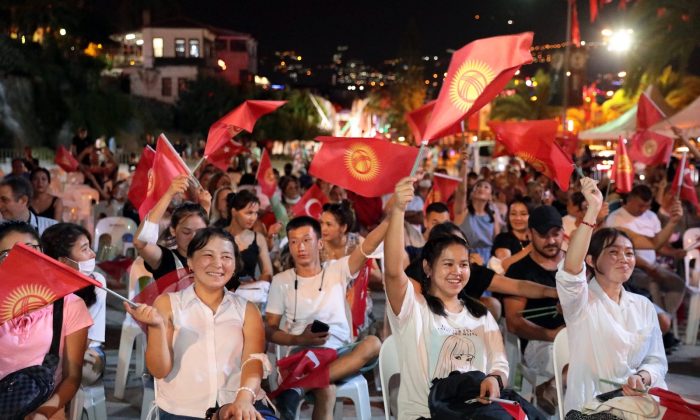 Alanya’da Kırgızistan’ın 30. Bağımsızlık yıl dönümü kutlandı