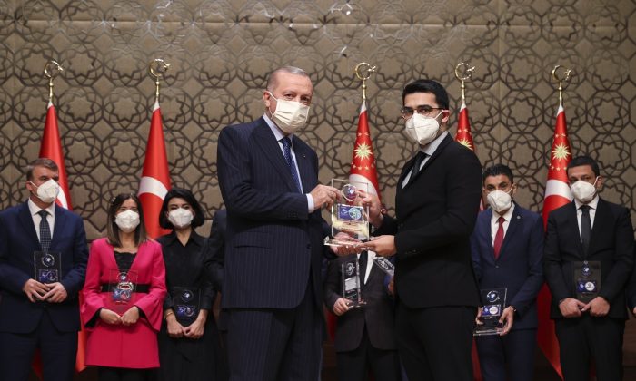 Albayrak Medya’ya çifte ödül