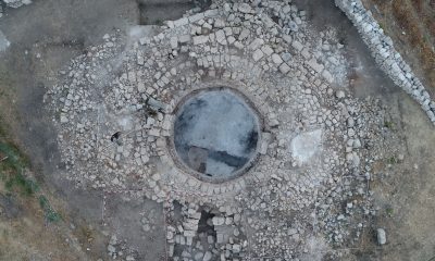 Aratos’un anıt mezarı ağır bir soygun geçirmiş