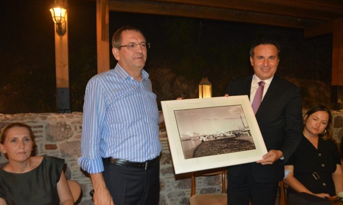 Ayvalık Kaymakamı Görgülüarslan’a buruk veda