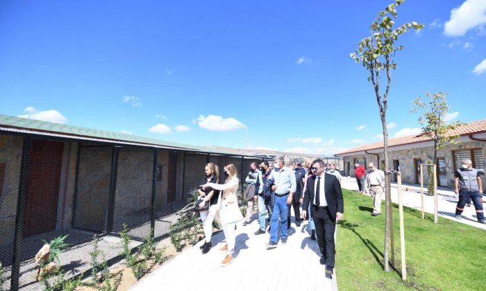 Başkan: Çetin: ‘‘Hayata geçirdiğimiz tüm yatırımlarla gençlerimizin bilgiye ulaşma noktasındaki engelleri ortadan kaldırıyoruz’’