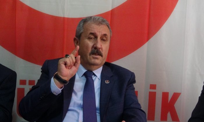 BBP Genel Başkanı  Destici: “CHP ve İYİ Parti darbe anayasasının değiştirilmesine yanaşmıyor”