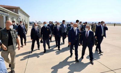 Büyükkılıç, Afganistan tahliyesi uçuş ekiplerinin bakanlarla birlikte karşıladı