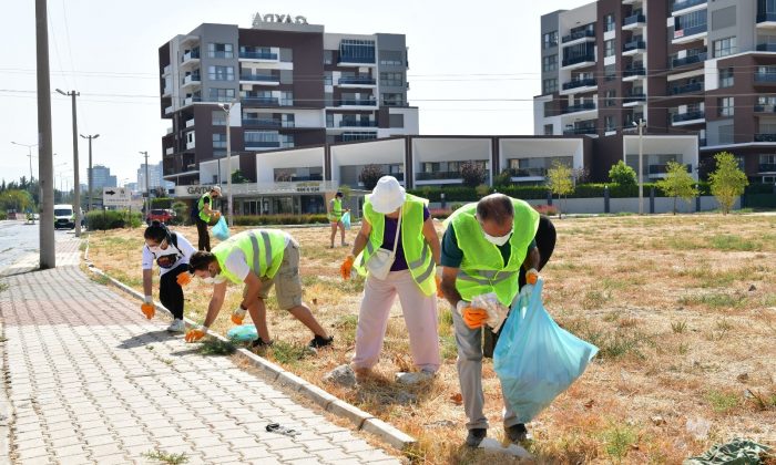 Çiğli Belediyesinden Dünya Temizlik Gününe destek