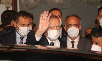 Cumhurbaşkanı Erdoğan, AK Parti Güneysu İlçe Başkanlığını ziyaret etti