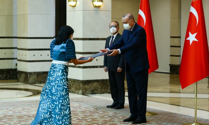 Cumhurbaşkanı Erdoğan, Filipinler Büyükelçisini kabul etti