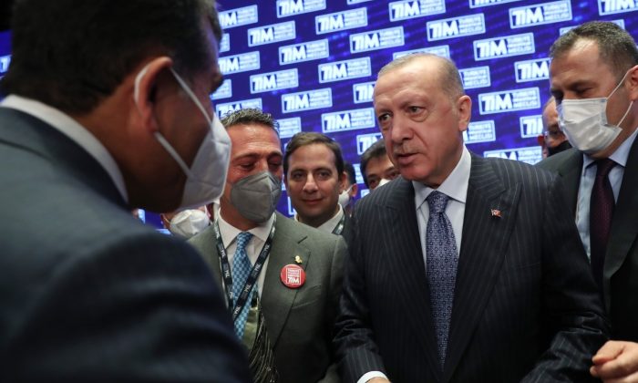 Cumhurbaşkanı Erdoğan, ihracat şampiyonu firmayı kutladı