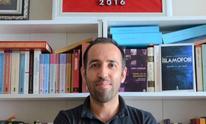 Doç. Dr. Adem Palabıyık: “Diyarbakır anneleri unutturulmamalıdır”