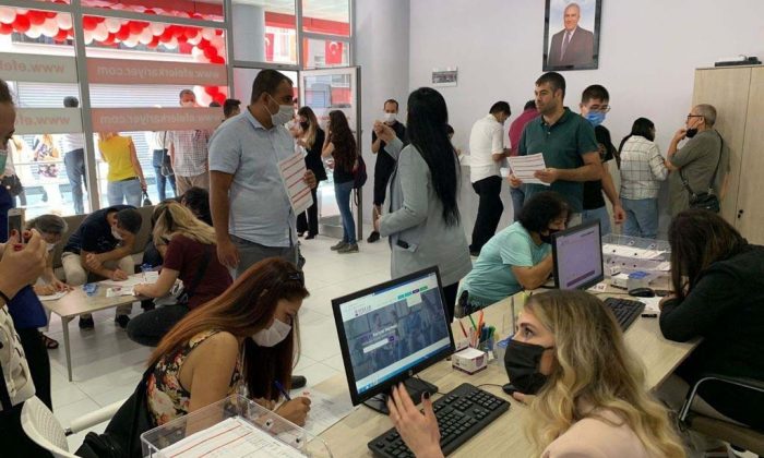 Efeler Kariyer Merkezi’ne 4 günde 480 kişi başvurdu