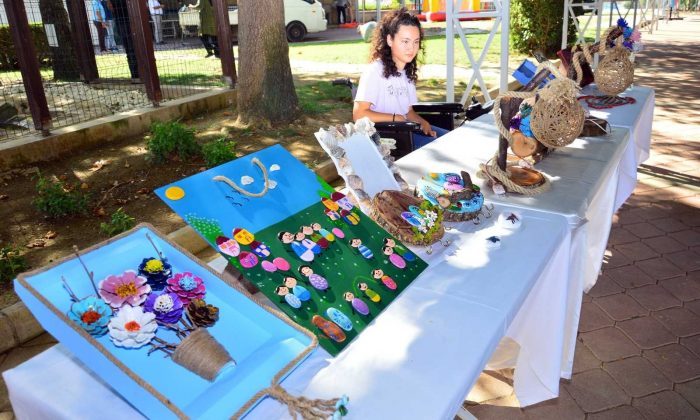 Engelsiz Yaşam Merkezi öğrencilerinden yaz sonu sergisi