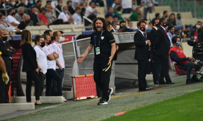Fatih Tekke: “Kaos futbolu oynamamız beklenmiştir”