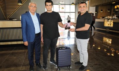 Güder, YKS’de ilk 10 bine giren öğrencileri ağırladı