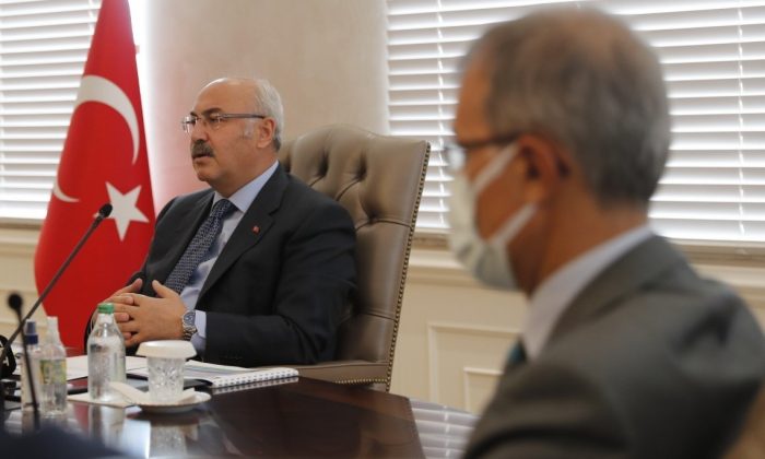 İzmir Valisi açıkladı: Kamu kurum ve kuruluşlar öğrencilere kapılarını açacak