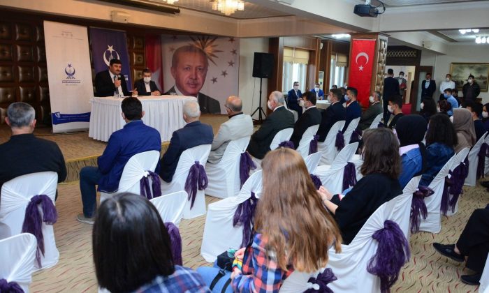 Kahramankazan’da üniversite öğrencilerine burs imkanı