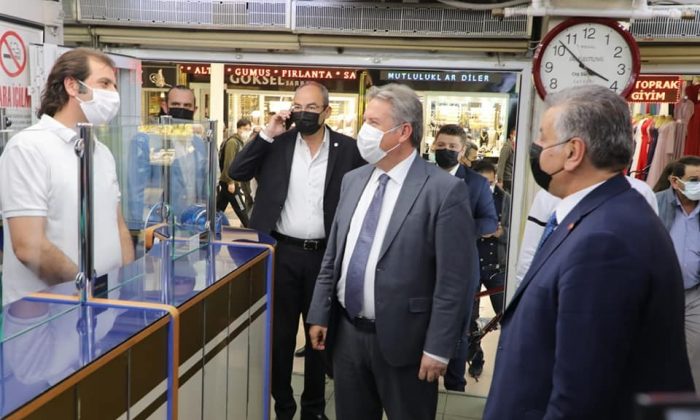 Kazancılar Çarşısı’nda yenileme çalışmaları sürüyor