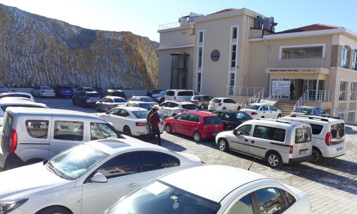 KUTO hizmet binasıyla Kuşadası’na fayda sağlıyor