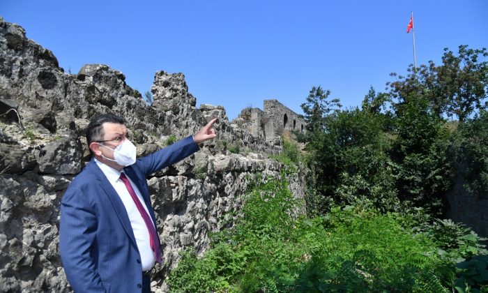 Ortahisar Belediye Başkanı Genç: “İçkale’de saklı tarih var”
