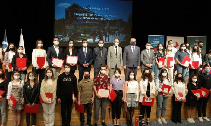 Staj Seferberliği’ne katılan öğrenciler sertifikalarını aldı