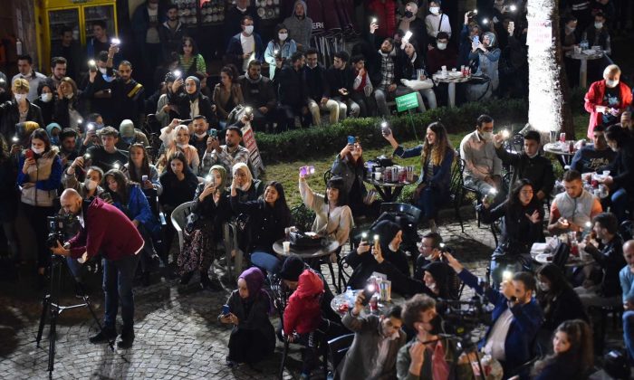 Tarihi Koza Han’da gençlik buluşması