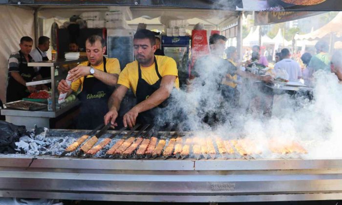 Adana’da 3 günde 35 ton et tüketildi