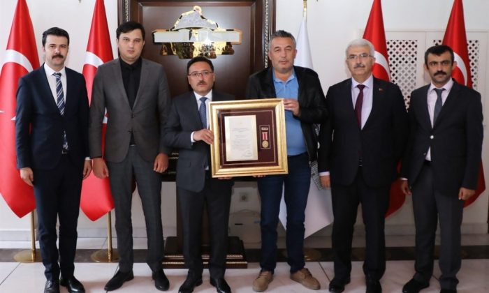 Afyonkarahisar’da kahramanın ailesine devlet övünç madalyası