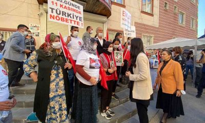 AK Parti’den evlat nöbetindeki ailelere ziyaret