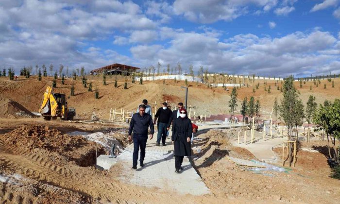 Akyurt Millet Bahçesi’nde ağaçlar dikiliyor