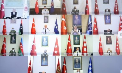 Bakan Akar birlik komutanlarıyla online toplantı yaptı