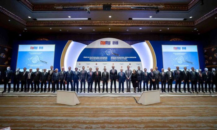 Bakan Gül: “Dün olduğu gibi bugün de teröre karşı işbirliğine açığız”