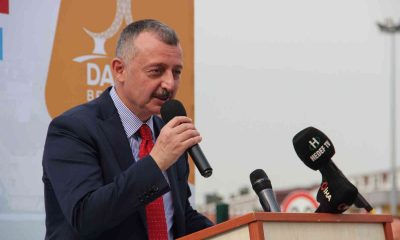 Başkan Büyükakın: “İki tane heykeli açmak için 2 genel başkan, 4 büyükşehir belediye başkanı çağırıyorlar”