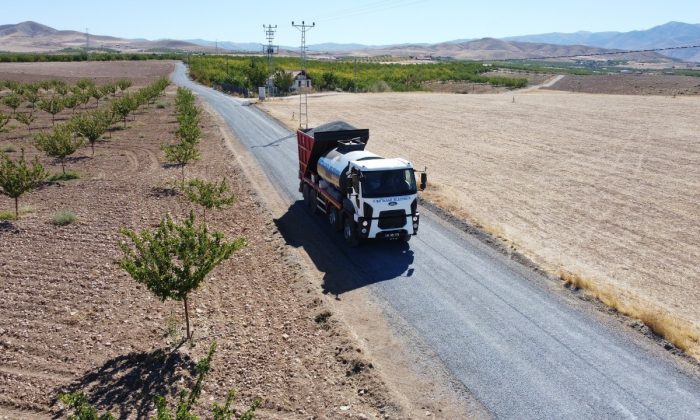 Battalgazi’deki kırsalda asfaltsız yol kalmıyor