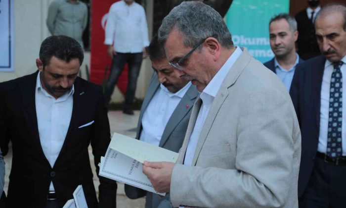 Belediyesi ve kent konseyi katkılarıyla hazırlanan kitaplar tanıtıldı