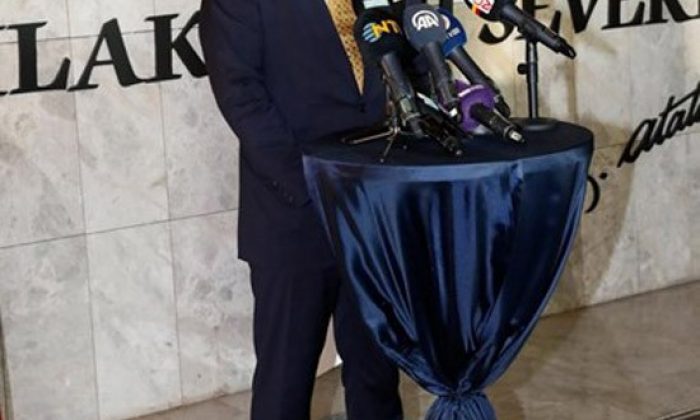 Burak Elmas: “Sistemi değiştirecek iradeyi artık göstermemiz lazım”