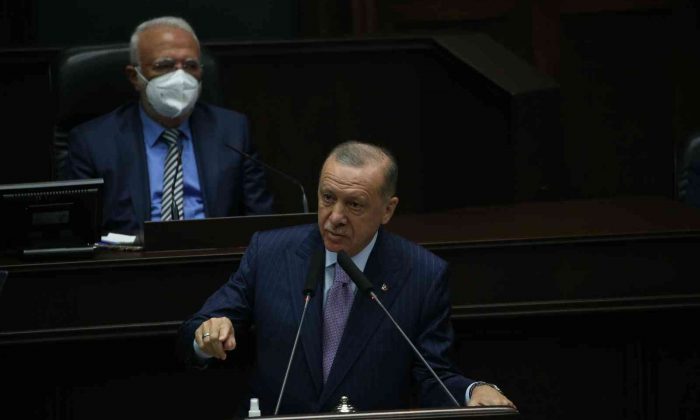 Cumhurbaşkanı Erdoğan: “CHP, terör örgütünün oyuncağı HDP’ye biat etti”
