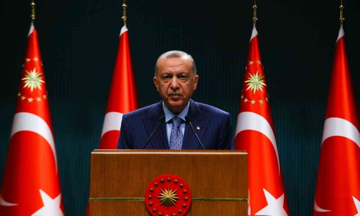 Cumhurbaşkanı Erdoğan: “Ya kabul edeceksiniz ya da nefret çukurunda debeleneceksiniz”