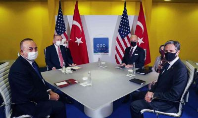 Cumhurbaşkanı Recep Tayyip Erdoğan’ın İtalya’nın Başkenti Roma’da düzenlenen G20 Liderler Zirvesi kapsamında ABD Başkanı Joe Biden ile görüşmesi başladı.