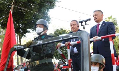 Cumhuriyetin kuruluşunun 98’inci yılı Antalya’da coşkuyla kutlandı
