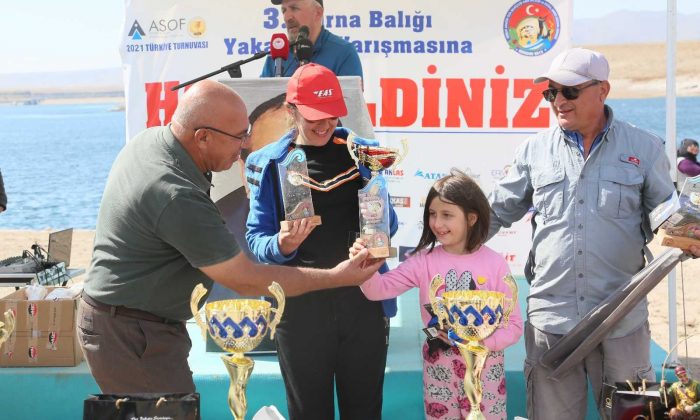 Develi’de düzenlenen 3. Turna Balığı Tutma Yarışmasına büyük ilgi