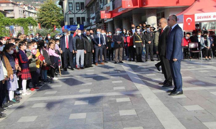 Devrek’te 29 Ekim Cumhuriyet Bayramı coşku kutlandı