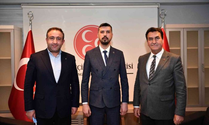 Dündar’dan MHP Osmangazi teşkilatına ziyaret
