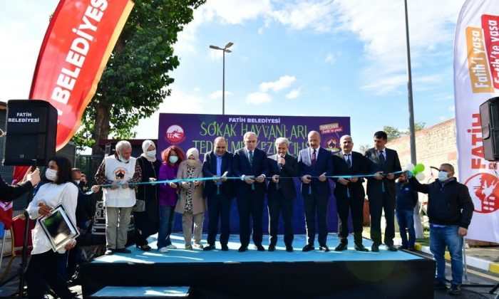 Dünya Hayvanları Koruma Günü’nde Fatih’te anlamlı açılış