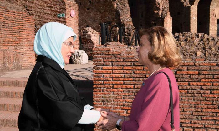 Emine Erdoğan, Roma’da lider eşleriyle tarihi Kolezyum ve Giardino all’İtaliana’yı gezdi