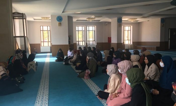 Gençler “Gelin Tanış Olalım” programında buluştu